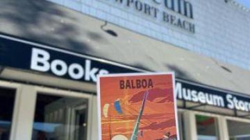 Balboa Postcard held in front of Balboa Island Museum Building, courtesy of Balboa Island Museum website.